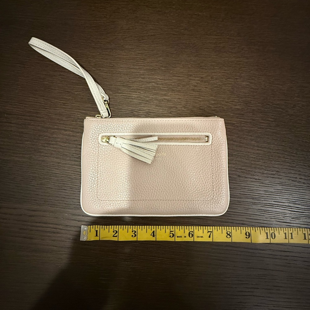Kate Spade New York Chester Street Wristlet